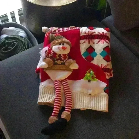 Long Legs Snowman☃️ Christmas “Not That Ugly” Sweater - Picture 6 of 7